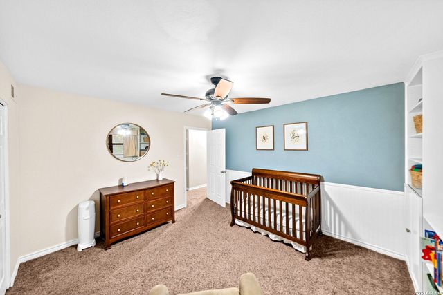 14307 Oak Shadows Dr, San Antonio, TX 78232