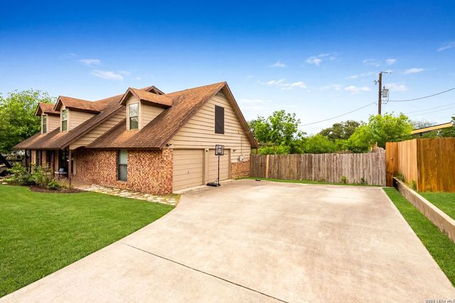 14307 Oak Shadows Dr, San Antonio, TX 78232