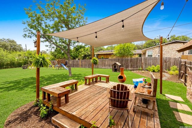 14307 Oak Shadows Dr, San Antonio, TX 78232