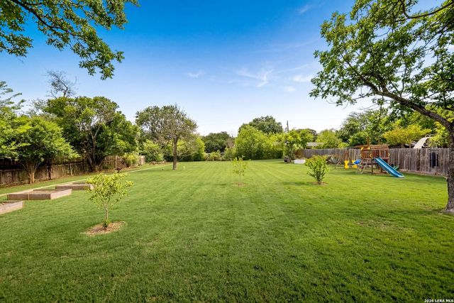 14307 Oak Shadows Dr, San Antonio, TX 78232