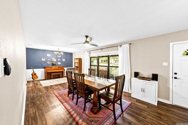 14307 Oak Shadows Dr, San Antonio, TX 78232