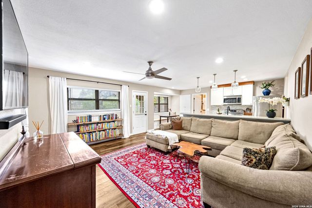 14307 Oak Shadows Dr, San Antonio, TX 78232