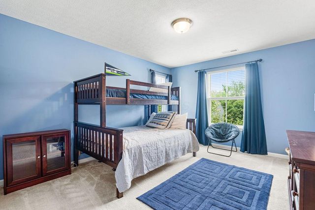 2045 E Gardenia Drive, Pataskala, OH 43062