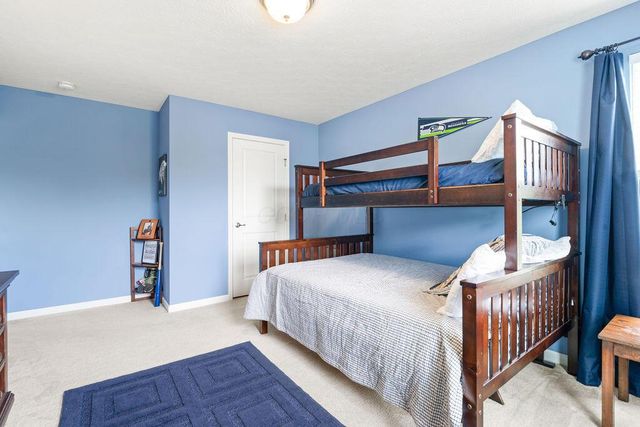 2045 E Gardenia Drive, Pataskala, OH 43062