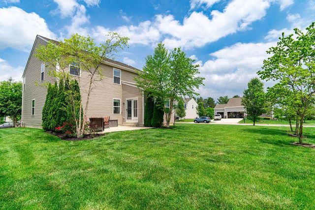 2045 E Gardenia Drive, Pataskala, OH 43062