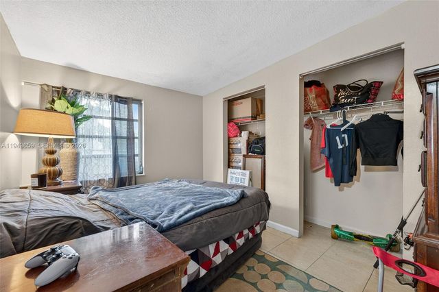 890 NW 35th Ave, Lauderhill, FL 33311