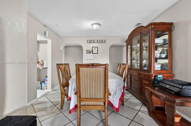 890 NW 35th Ave, Lauderhill, FL 33311