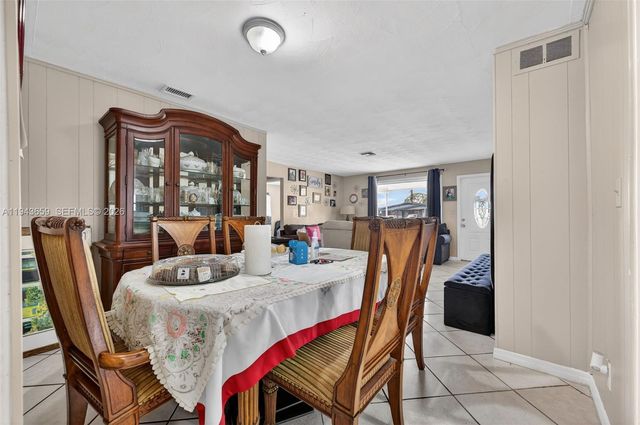 890 NW 35th Ave, Lauderhill, FL 33311