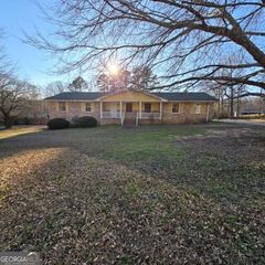 25 Bryans Drive, Mcdonough, GA 30252