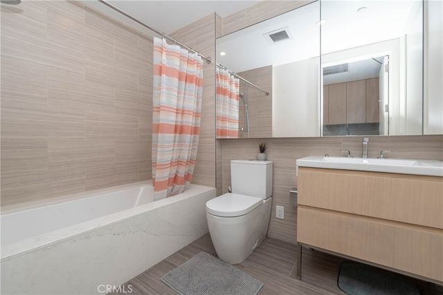 877 Francisco Street 819, Los Angeles, CA 90017