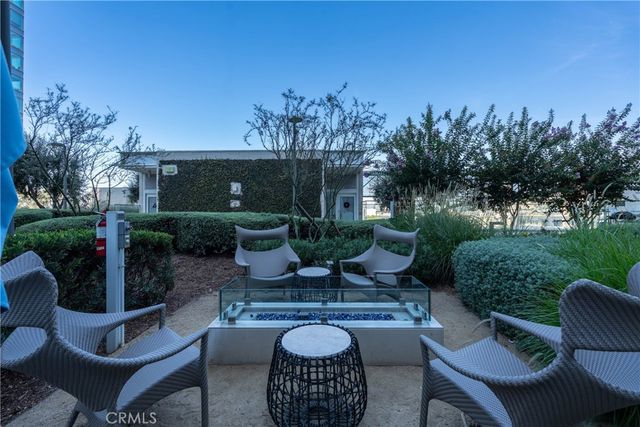 877 Francisco Street 819, Los Angeles, CA 90017