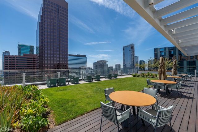 877 Francisco Street 819, Los Angeles, CA 90017