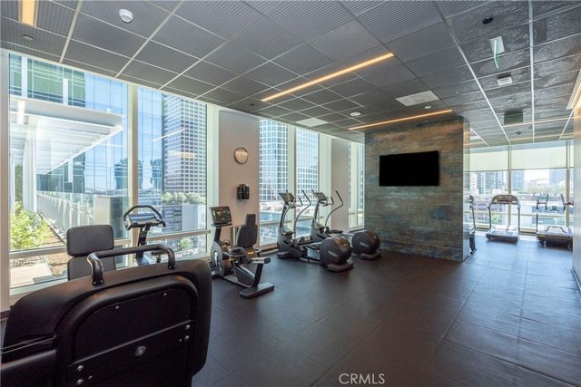 877 Francisco Street 819, Los Angeles, CA 90017