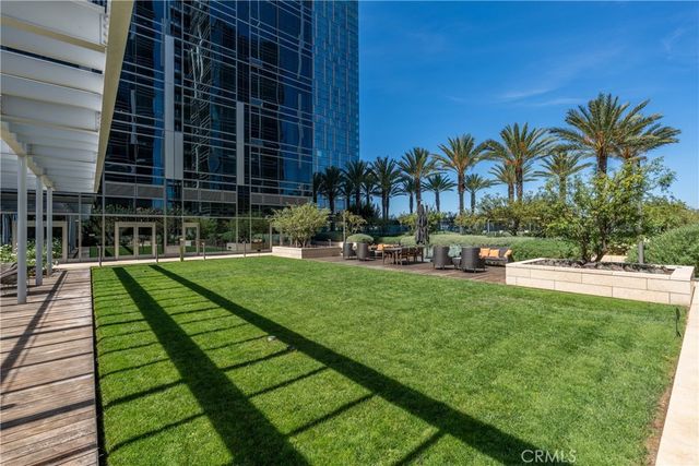 877 Francisco Street 819, Los Angeles, CA 90017