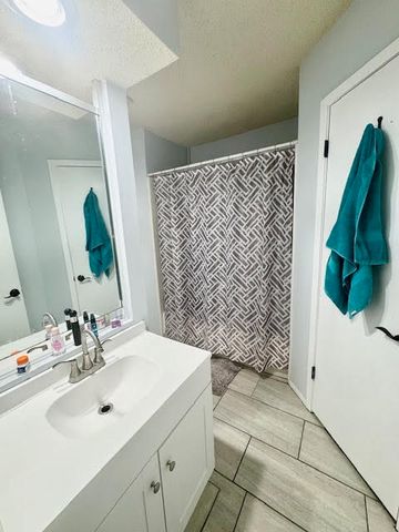 829 Lake Crest Parkway, Azle, TX 76020