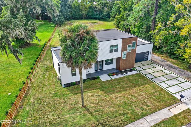 3868 CEDAR POINT Road, Jacksonville, FL 32226