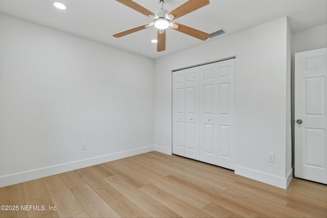 3868 CEDAR POINT Road, Jacksonville, FL 32226