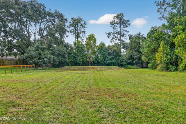 3868 CEDAR POINT Road, Jacksonville, FL 32226