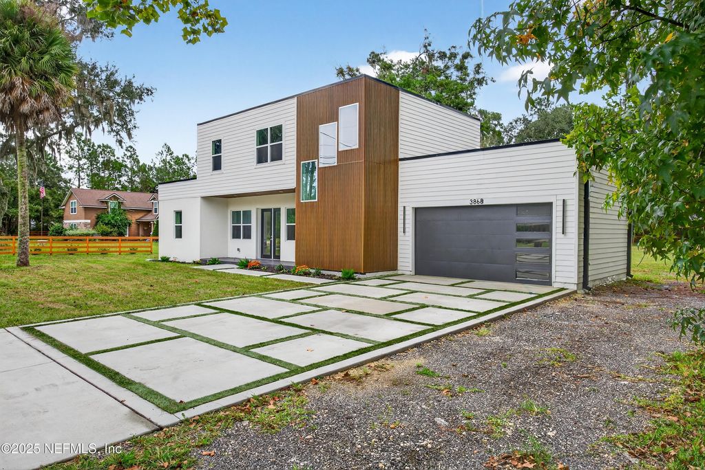 3868 CEDAR POINT Road, Jacksonville, FL 32226