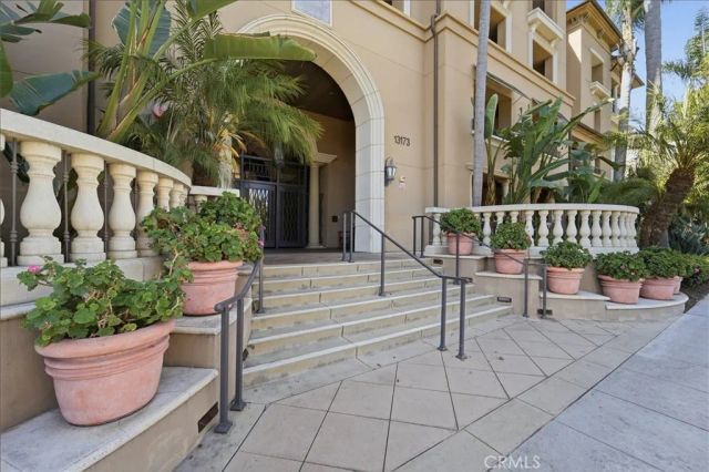 13173 Pacific Promenade 203, Playa Vista, CA 90094