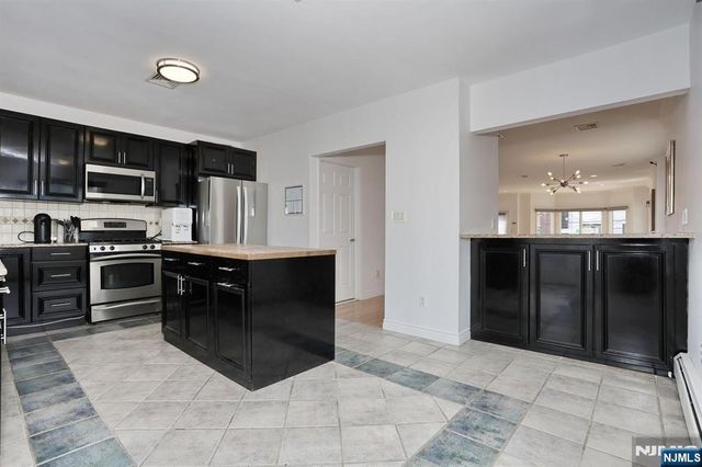 27 Lawton Avenue C0027, Cliffside Park, NJ 07010