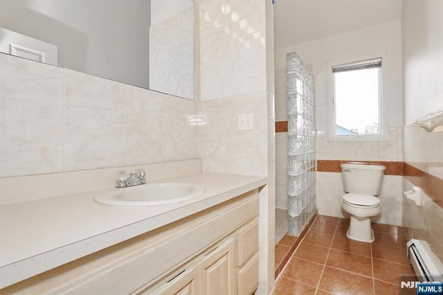 27 Lawton Avenue C0027, Cliffside Park, NJ 07010
