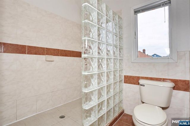 27 Lawton Avenue C0027, Cliffside Park, NJ 07010