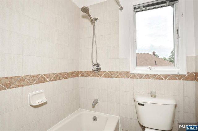 27 Lawton Avenue C0027, Cliffside Park, NJ 07010