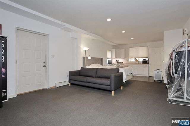 27 Lawton Avenue C0027, Cliffside Park, NJ 07010