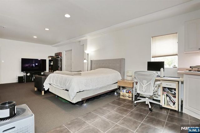 27 Lawton Avenue C0027, Cliffside Park, NJ 07010