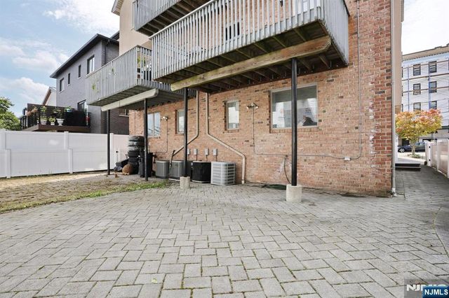 27 Lawton Avenue C0027, Cliffside Park, NJ 07010