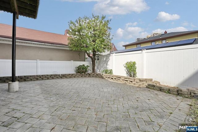 27 Lawton Avenue C0027, Cliffside Park, NJ 07010