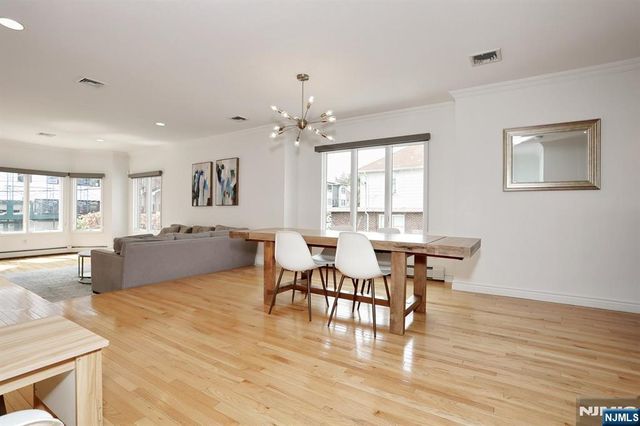 27 Lawton Avenue C0027, Cliffside Park, NJ 07010