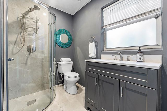 5260 NE 17th Ter, Fort Lauderdale, FL 33334