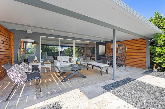 5260 NE 17th Ter, Fort Lauderdale, FL 33334