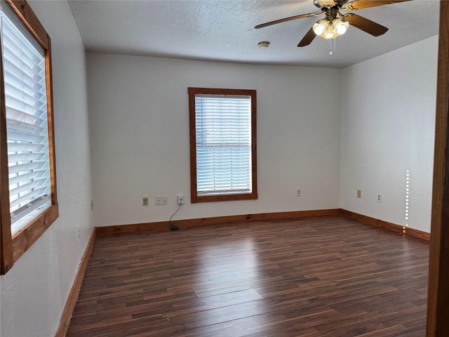 4606 Mallard Street, Hitchcock, TX 77563