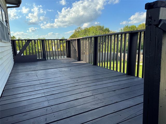 4606 Mallard Street, Hitchcock, TX 77563