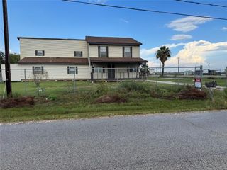 4606 Mallard Street, Hitchcock, TX 77563