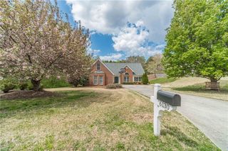 6130 Devonshire Drive, Flowery Branch, GA 30542