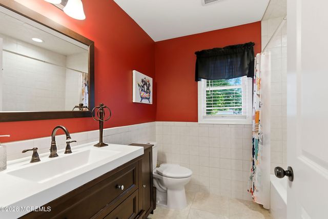 26 Schiverea Avenue, Freehold, NJ 07728