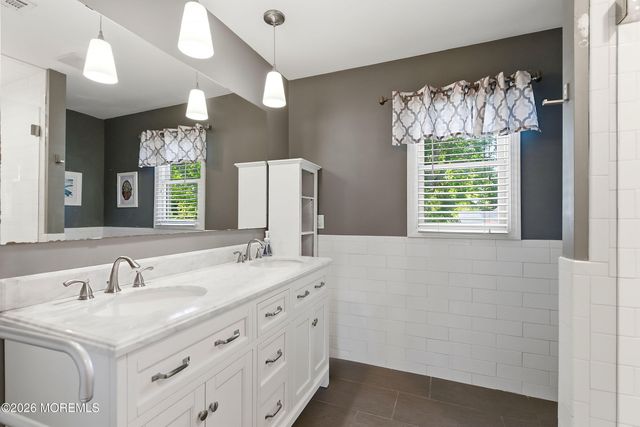 26 Schiverea Avenue, Freehold, NJ 07728