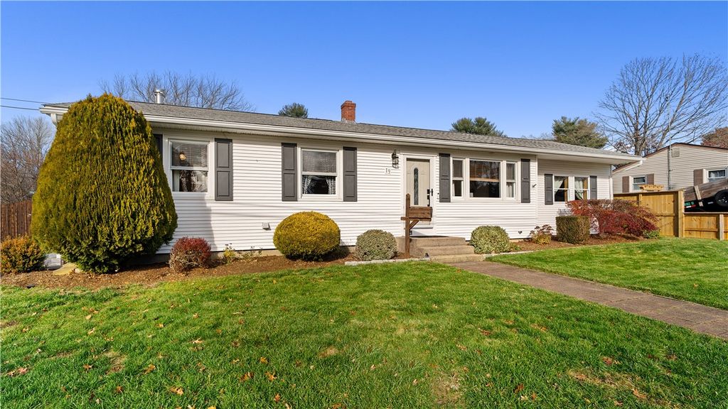 19 Vera Road, Coventry, RI 02816