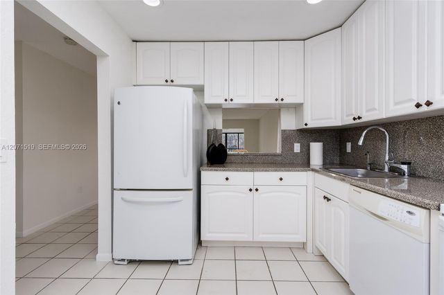 21529 Cypress Hammock Drive 35J, Boca Raton, FL 33428