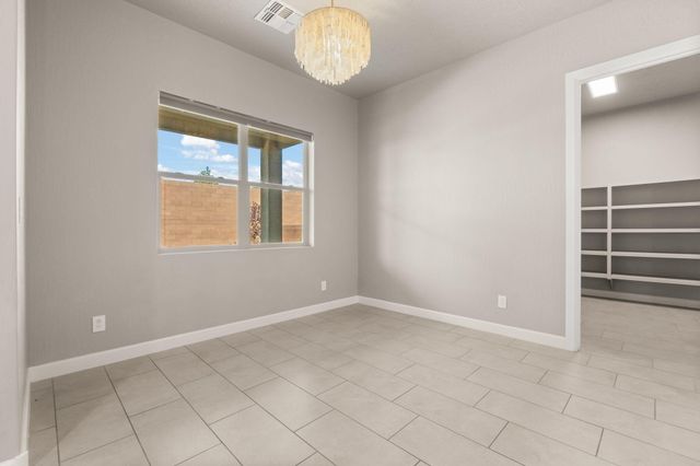 2421 Lynn Road SE, Rio Rancho, NM 87124