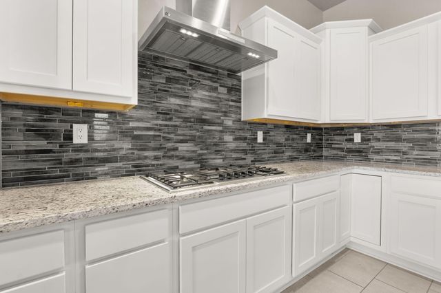 2421 Lynn Road SE, Rio Rancho, NM 87124