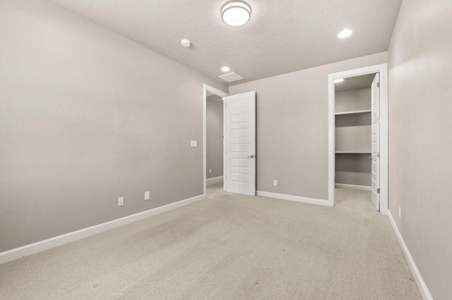 2421 Lynn Road SE, Rio Rancho, NM 87124