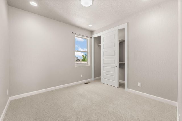 2421 Lynn Road SE, Rio Rancho, NM 87124