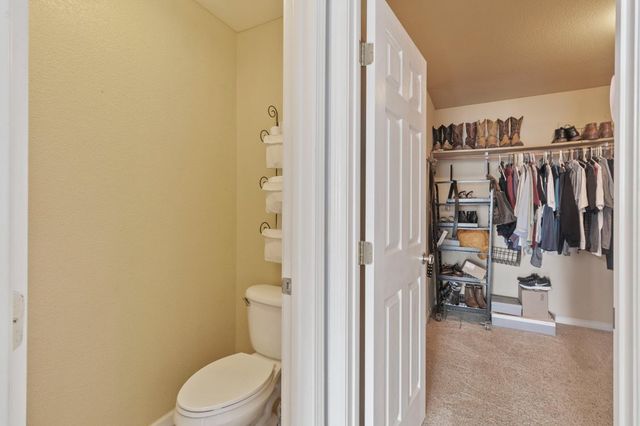 432 Meadow Creek Dr, Patterson, CA 95363