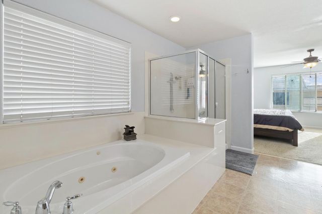 432 Meadow Creek Dr, Patterson, CA 95363