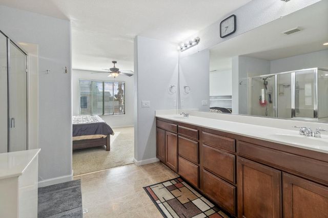 432 Meadow Creek Dr, Patterson, CA 95363